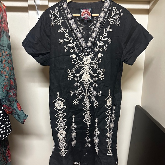 Johnny Was Dresses & Skirts - Johnny Was Black and White Embroidered Dress - size L